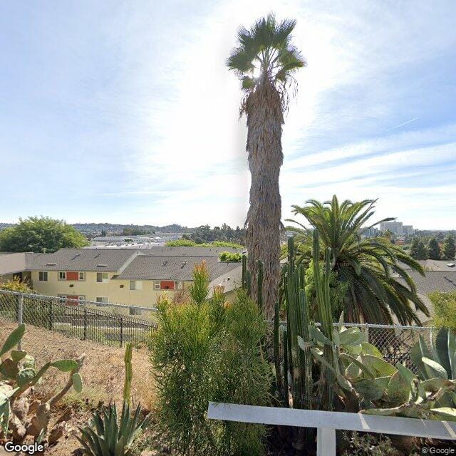 Mission Plaza Family Apts