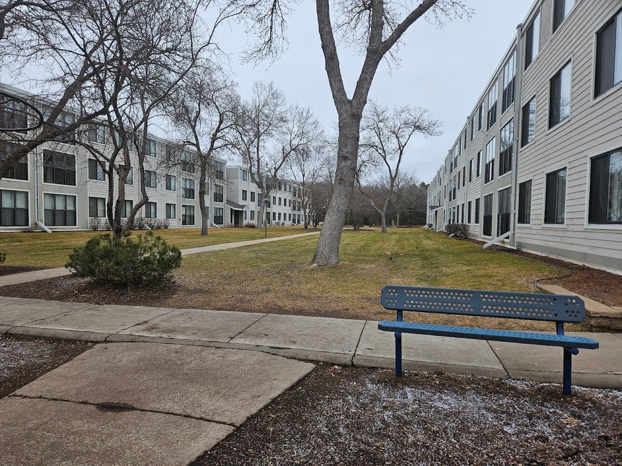 Mississippi View Apartments