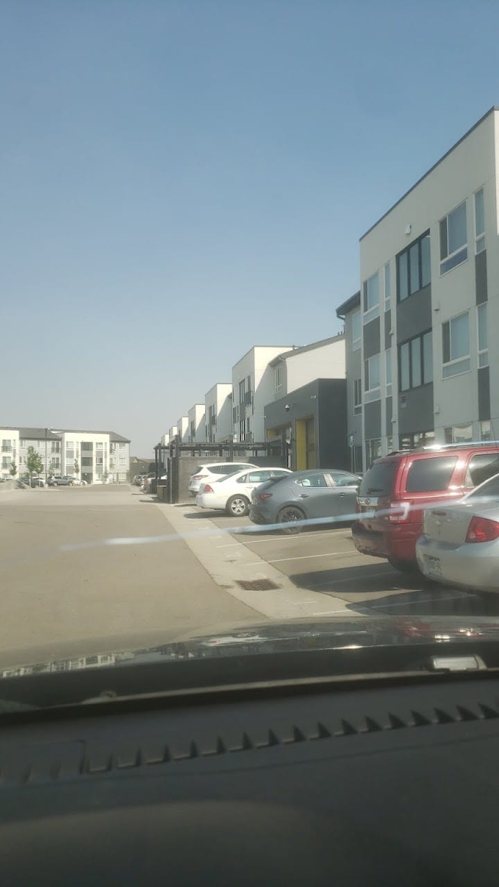 Moline At Stapleton Apartments