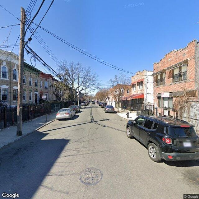 Montauk Avenue Cluster