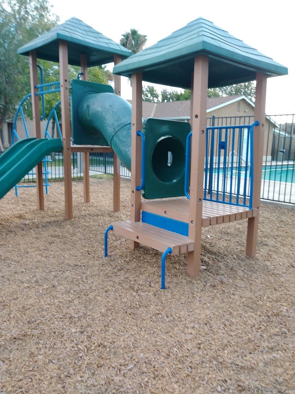 Montclair Apts