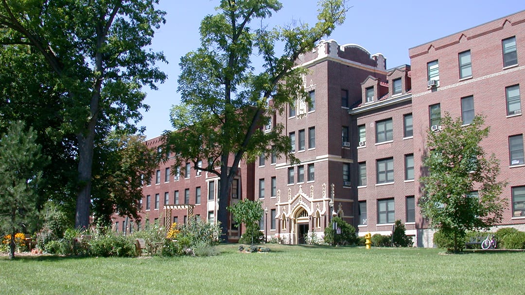 Mt Mercy Apts
