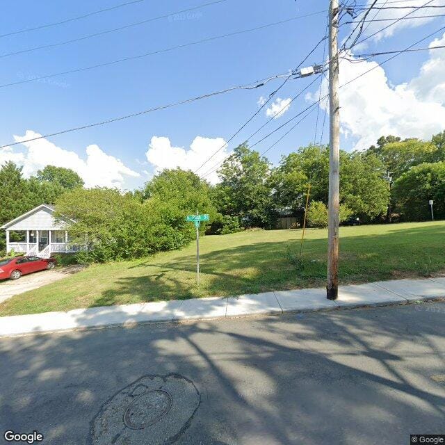 N Pugh St Apts