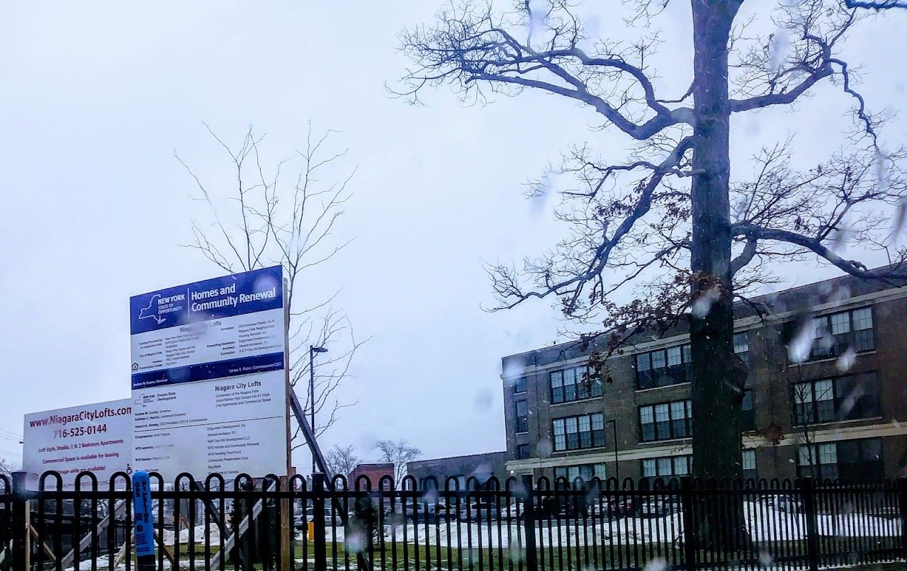 Niagara Family Lofts