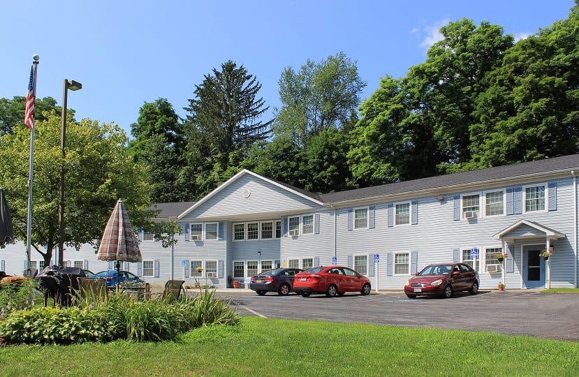 Nine Mile Landing Apts