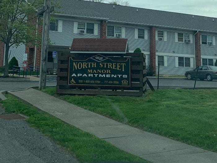 North Street Manor