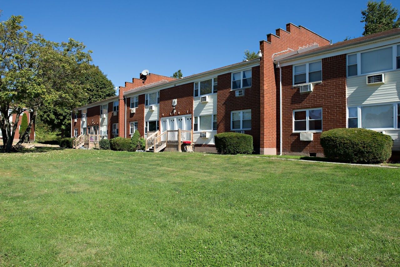 Oak Crest