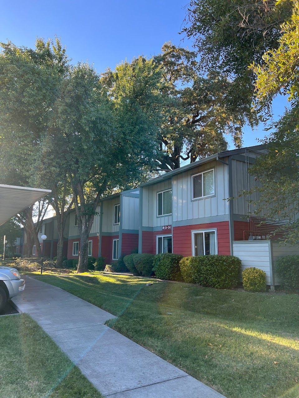 Oak Glenn & Oakcreek Apts