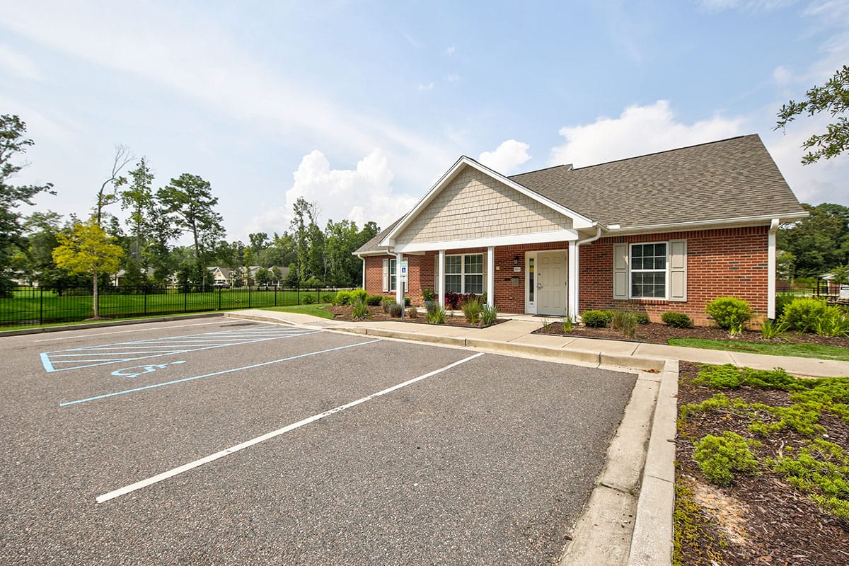 Oak Hollow