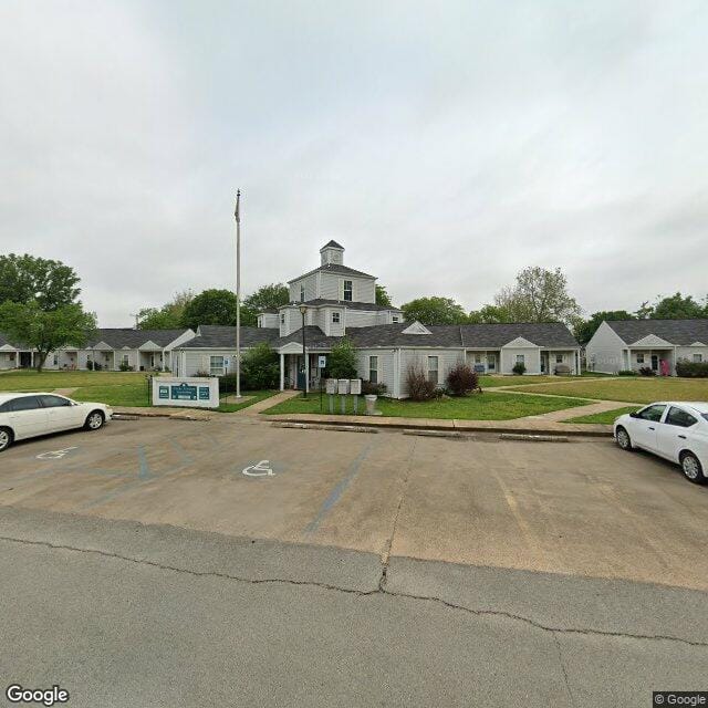 Oak Street Apartments