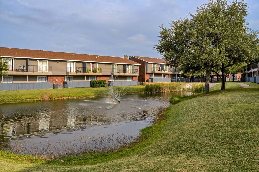 Oak Tree Village
