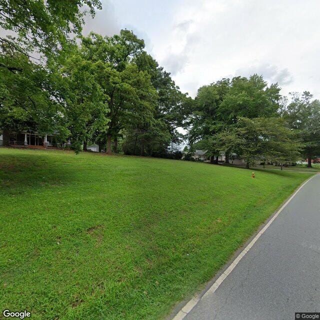 Oakwood Village Apts