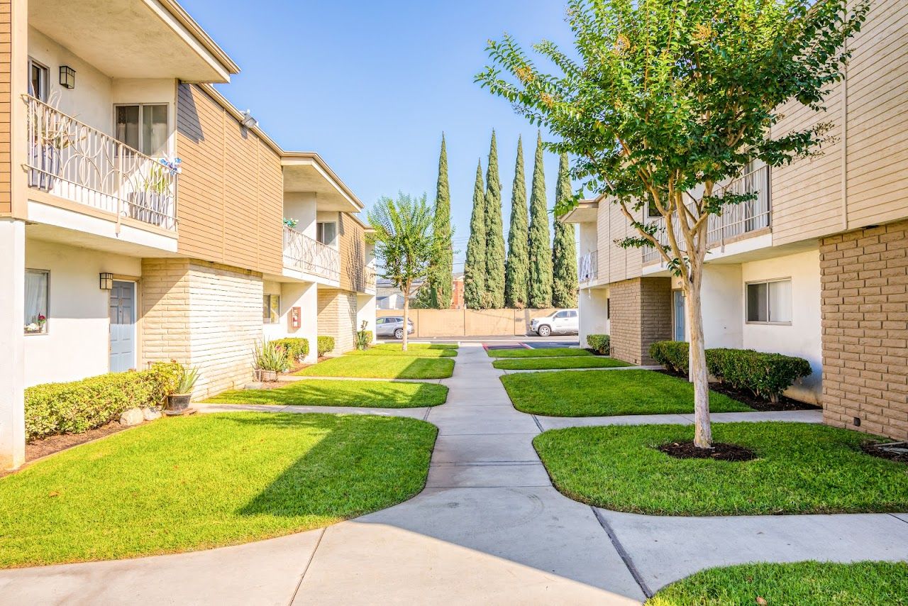 Orangevale Apts