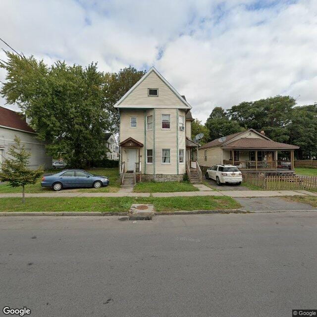 Oswego St Townhouses