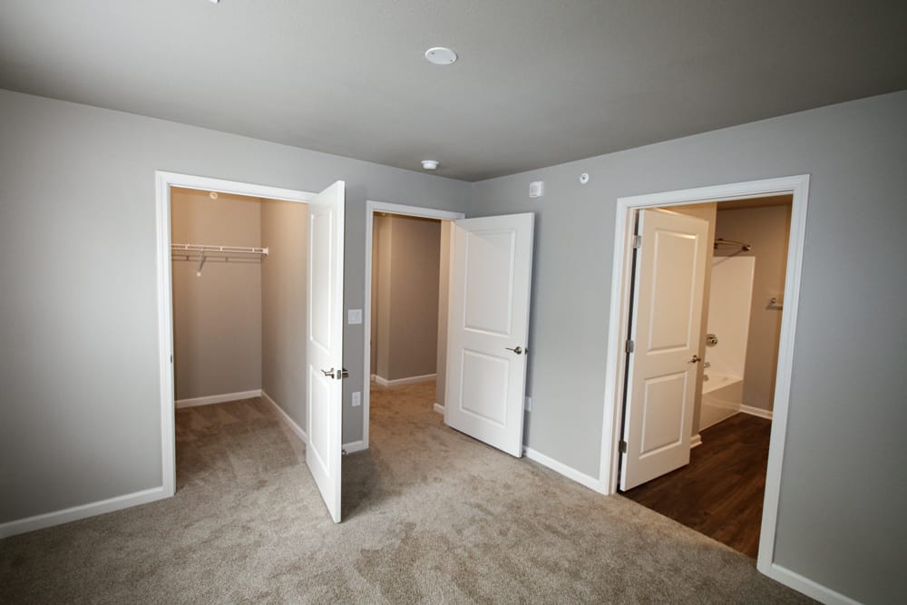 Overlook Pointe Apartments