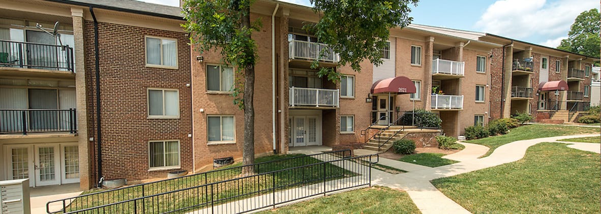 Oxford Manor