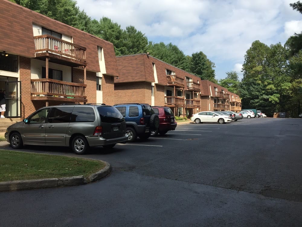 Palace Court Apts