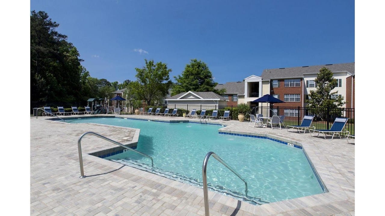 Palisades Club Apartments