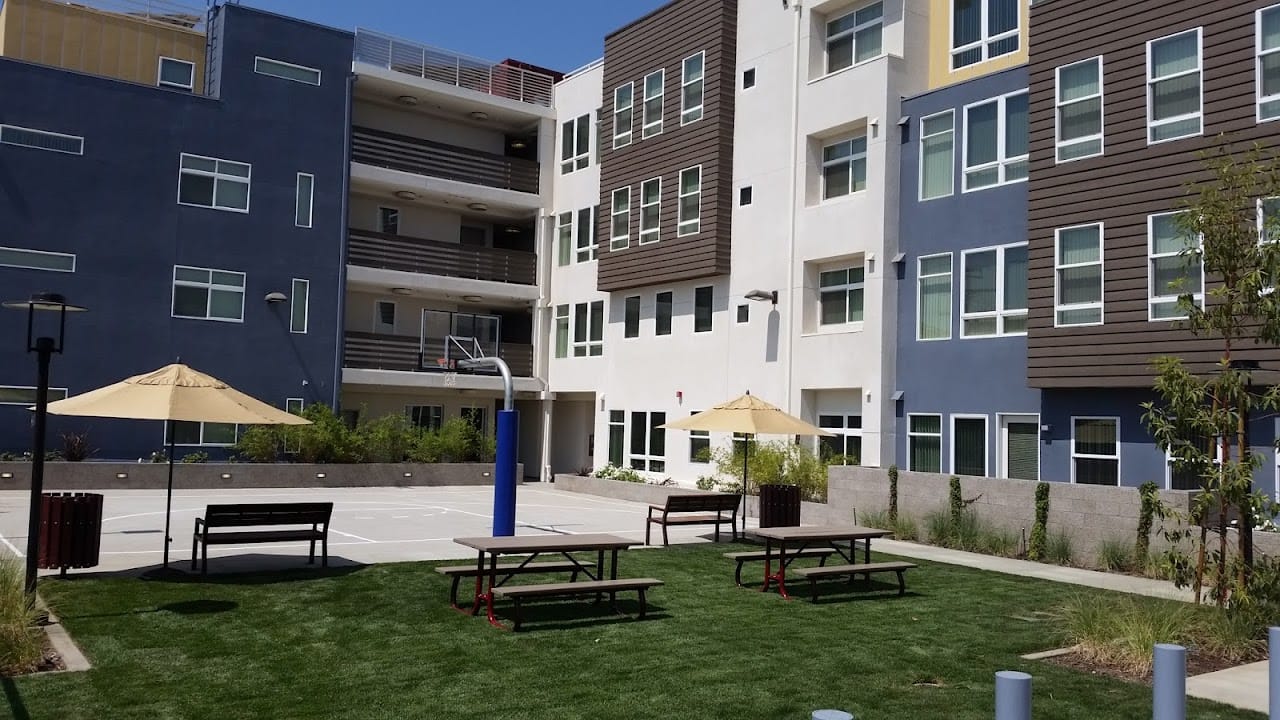 Paloma Terrace