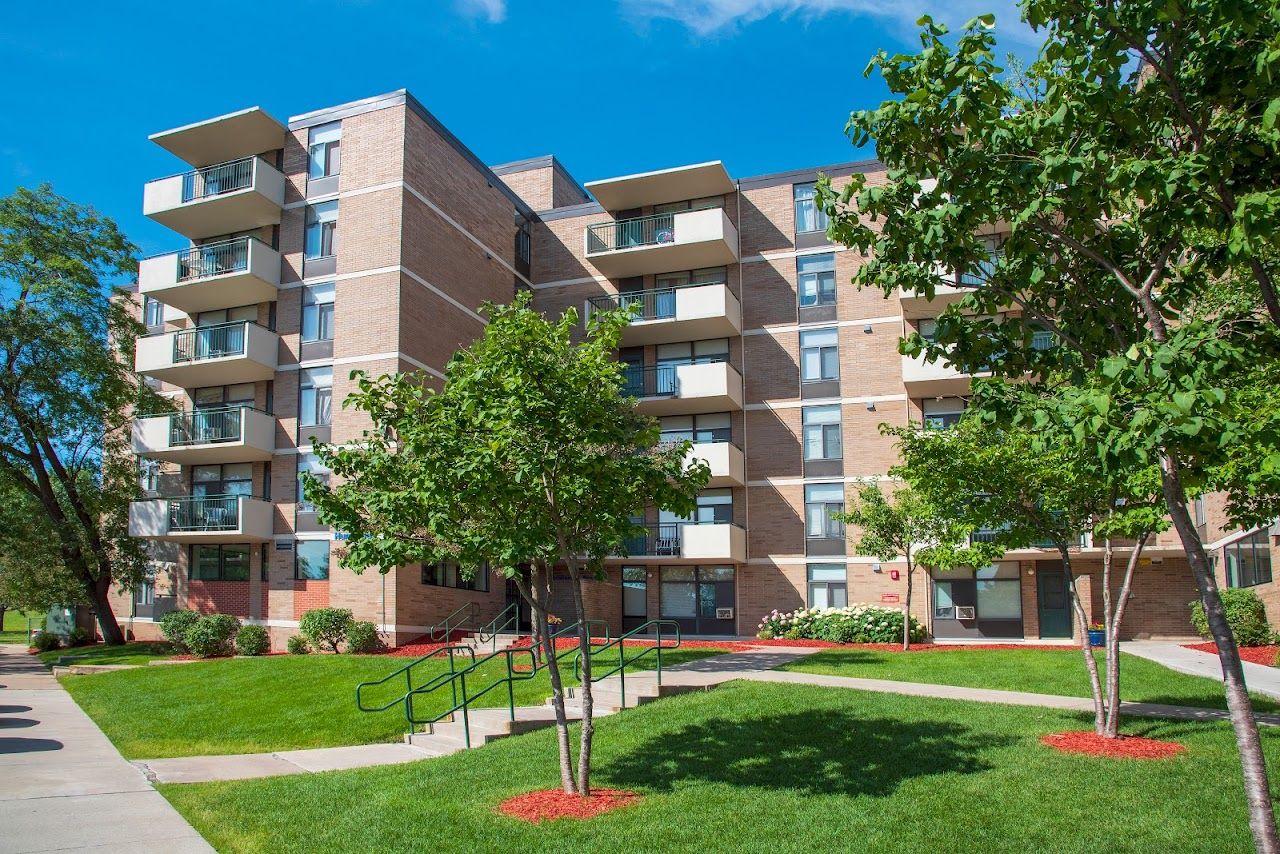 Park Plaza Apartments