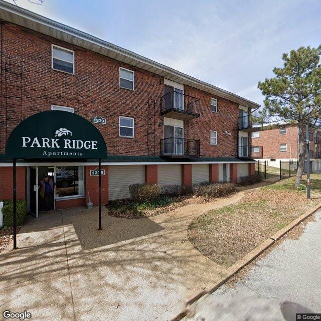Park Ridge Apts (St Louis)