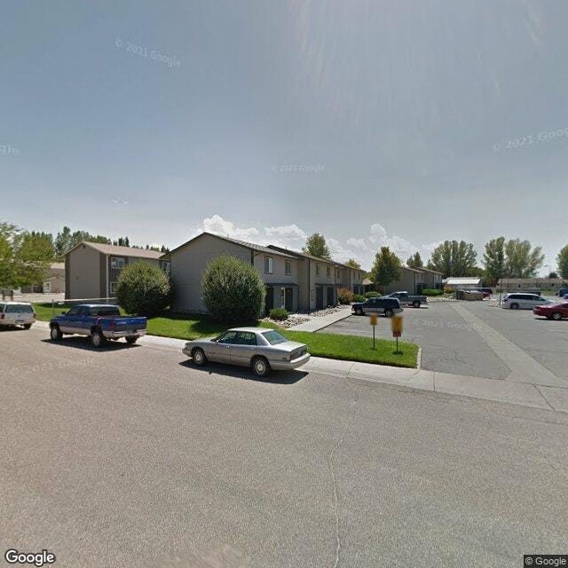 Parkway East Apts