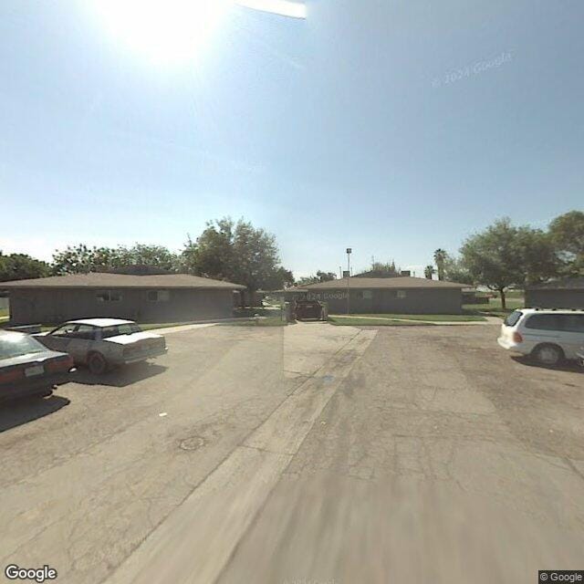 Parlier Plaza Apartments / Garden Valley Homes Ii Apartments