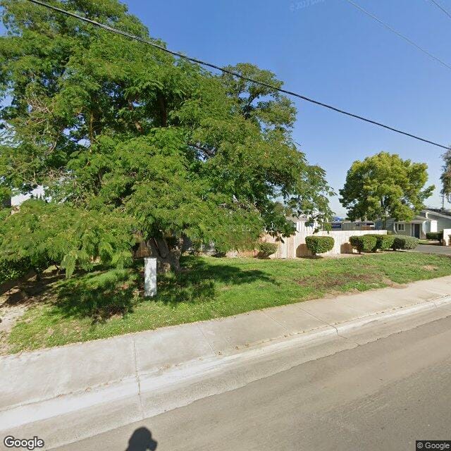 Parlier Plaza Apts