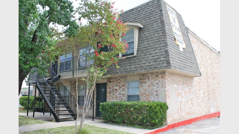 Parque De Oro Apts