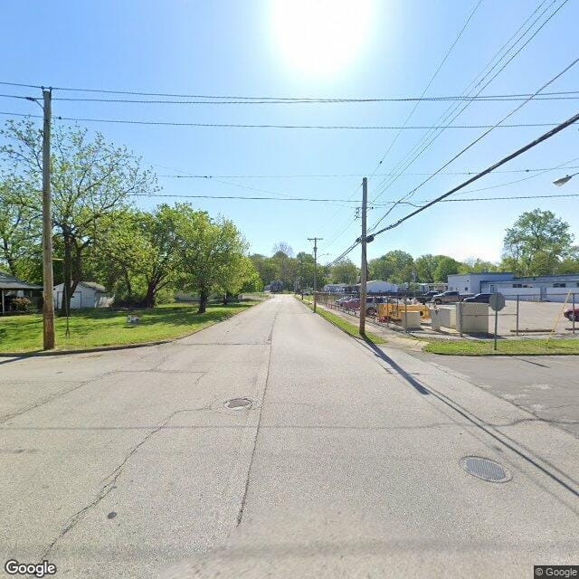 Pasteur Ave Apts