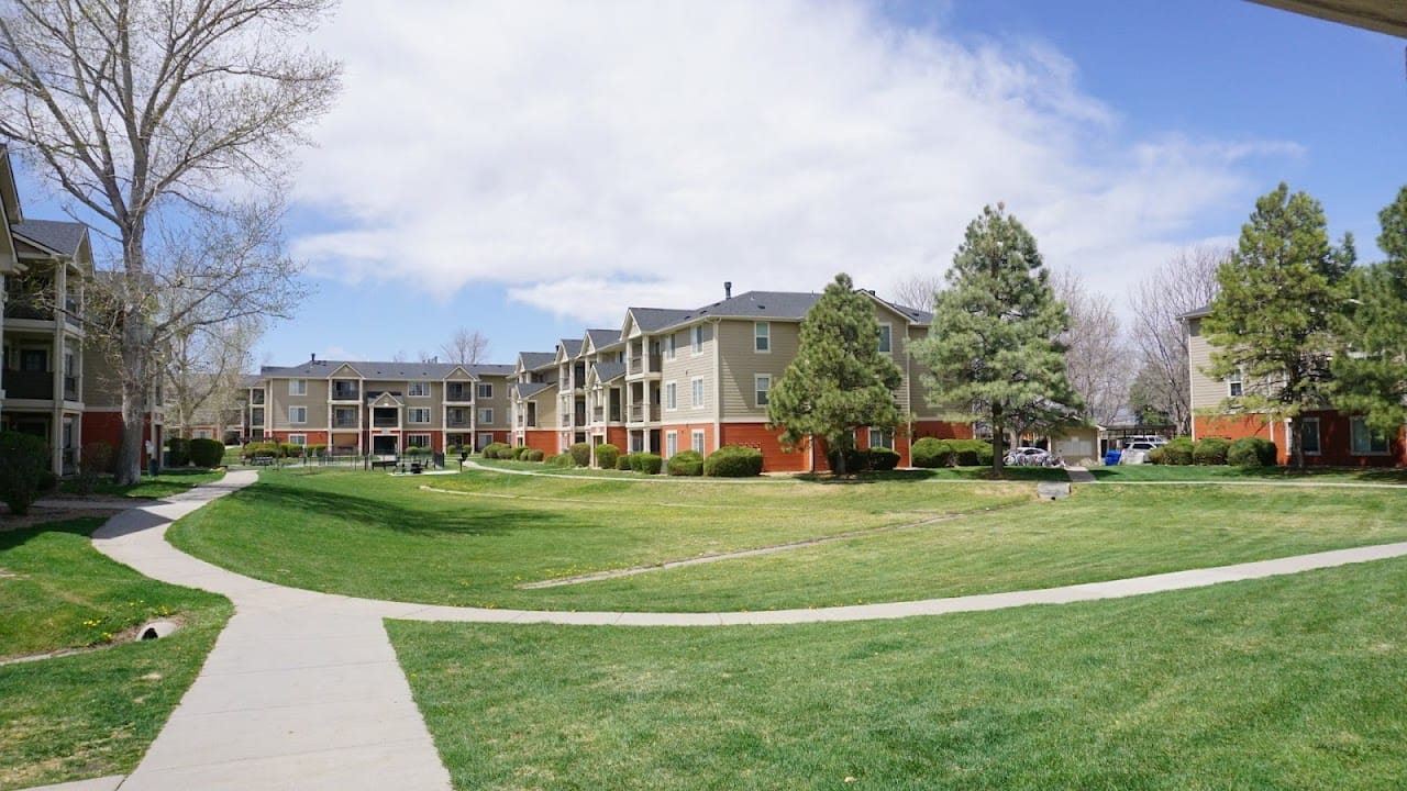 Peakview Apts