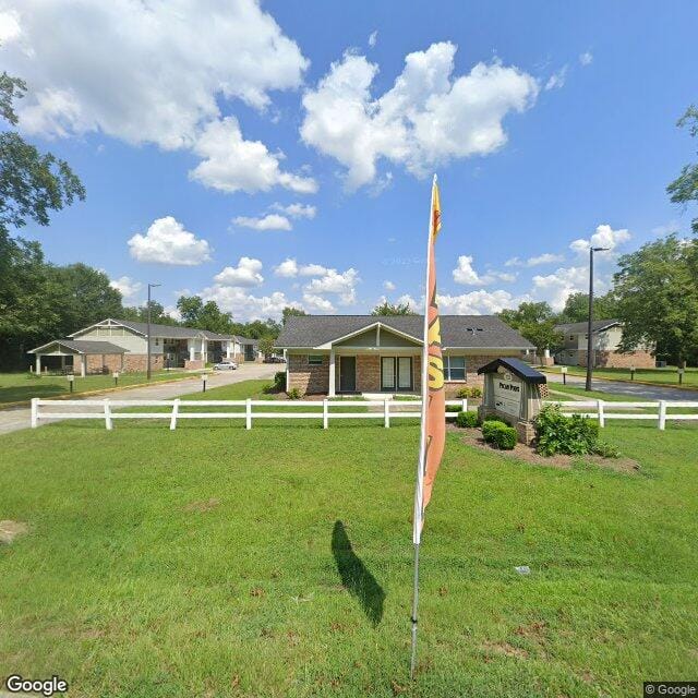 Pecan Point Apts (Cochran)