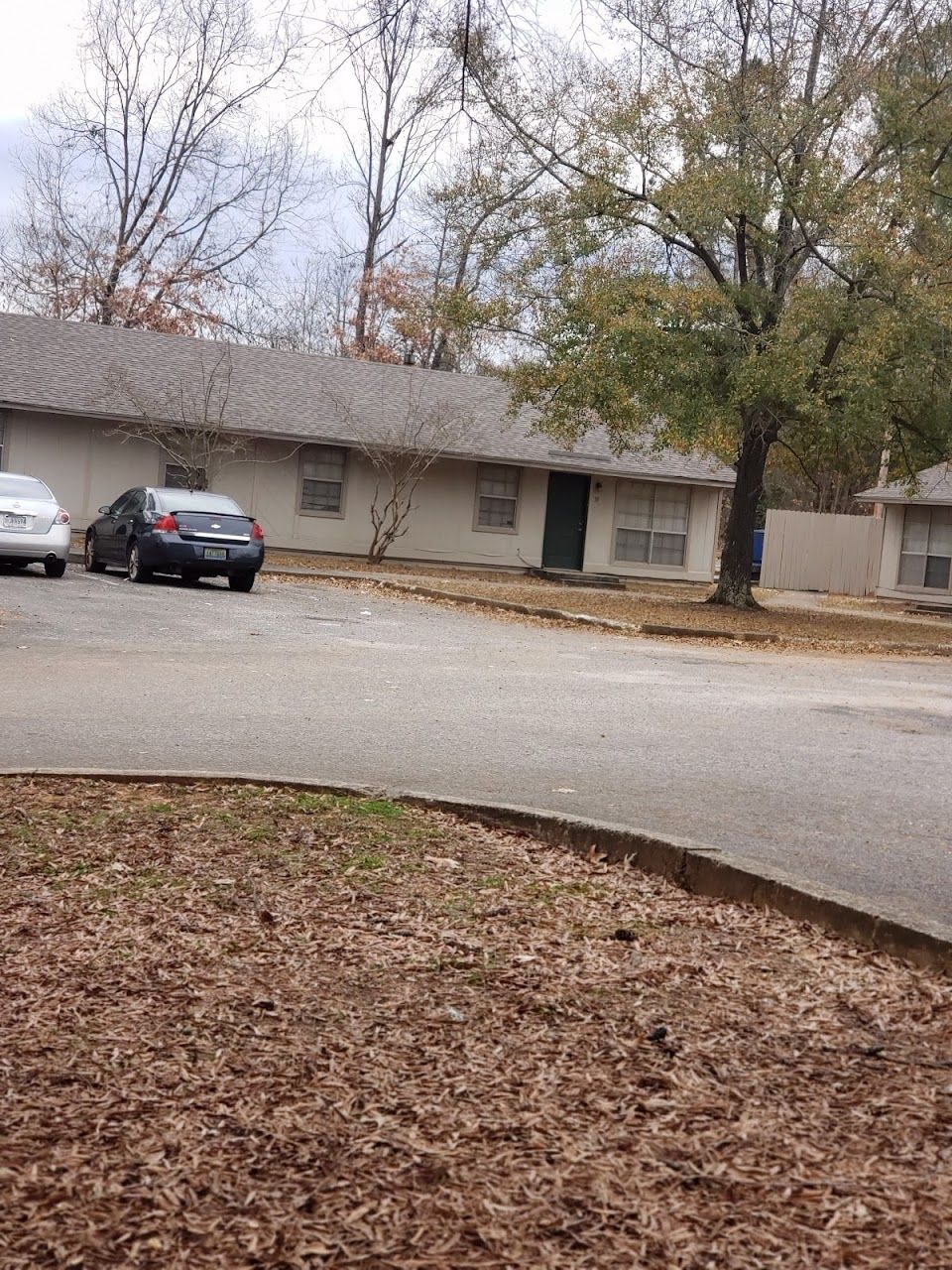 Pepper Tree Apts