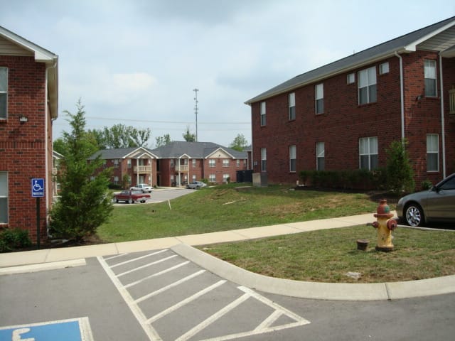 Peyton Park Apts