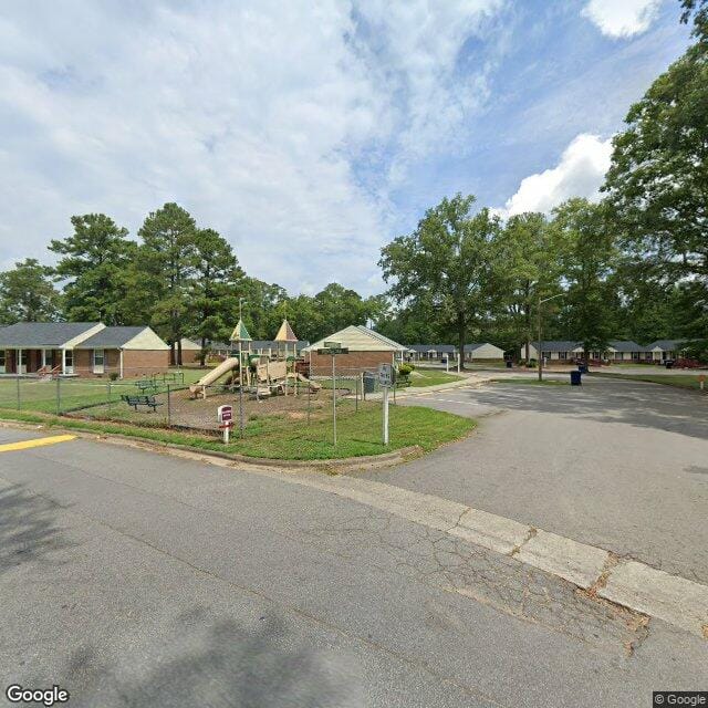 Pine Forest Apartments