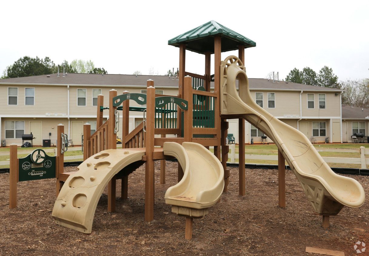 Pine Hill Apartments