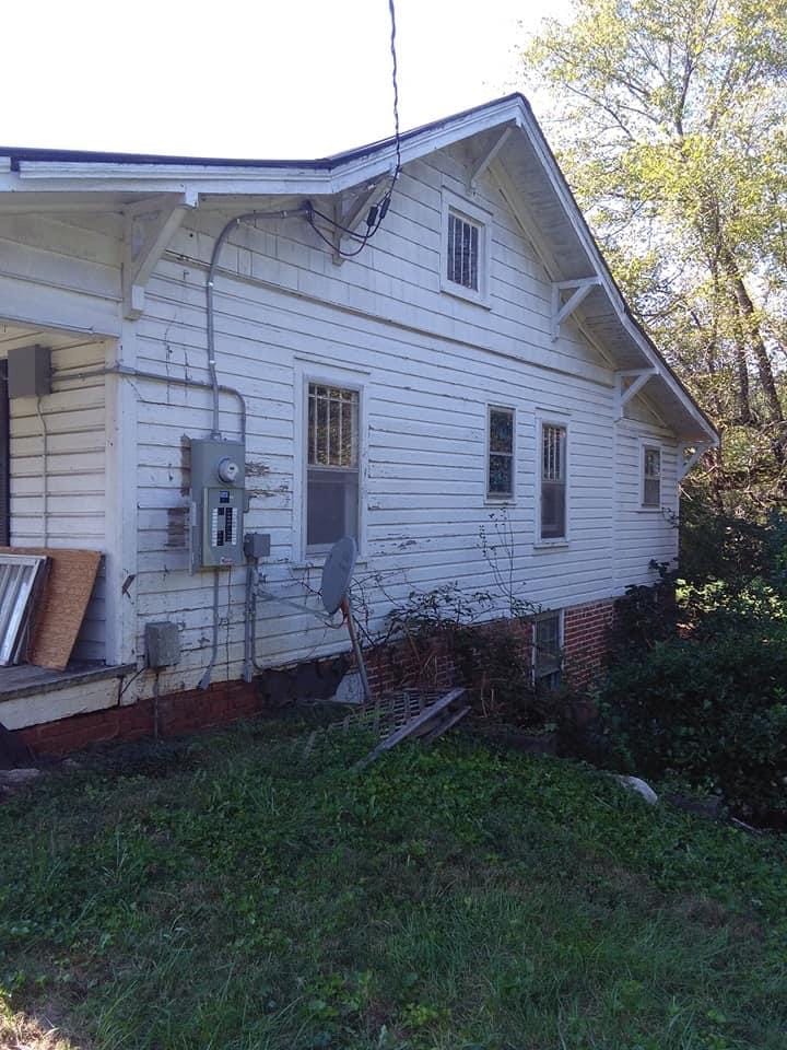 Pine Terrace Apts