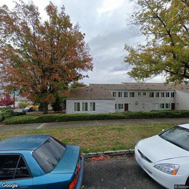 Pine Tree Harbor Apartments