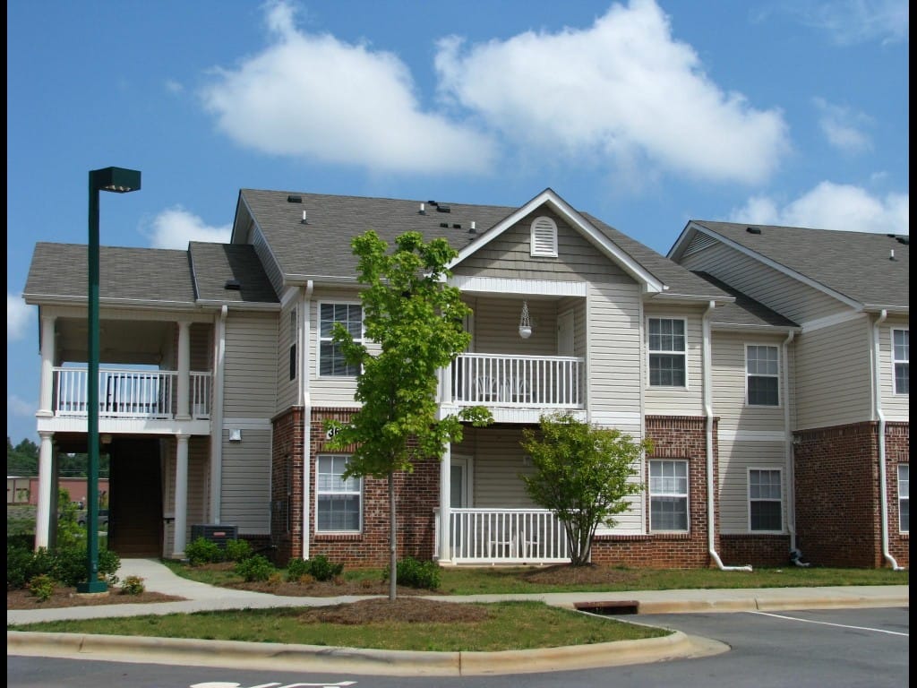 Pinecrest Apartments