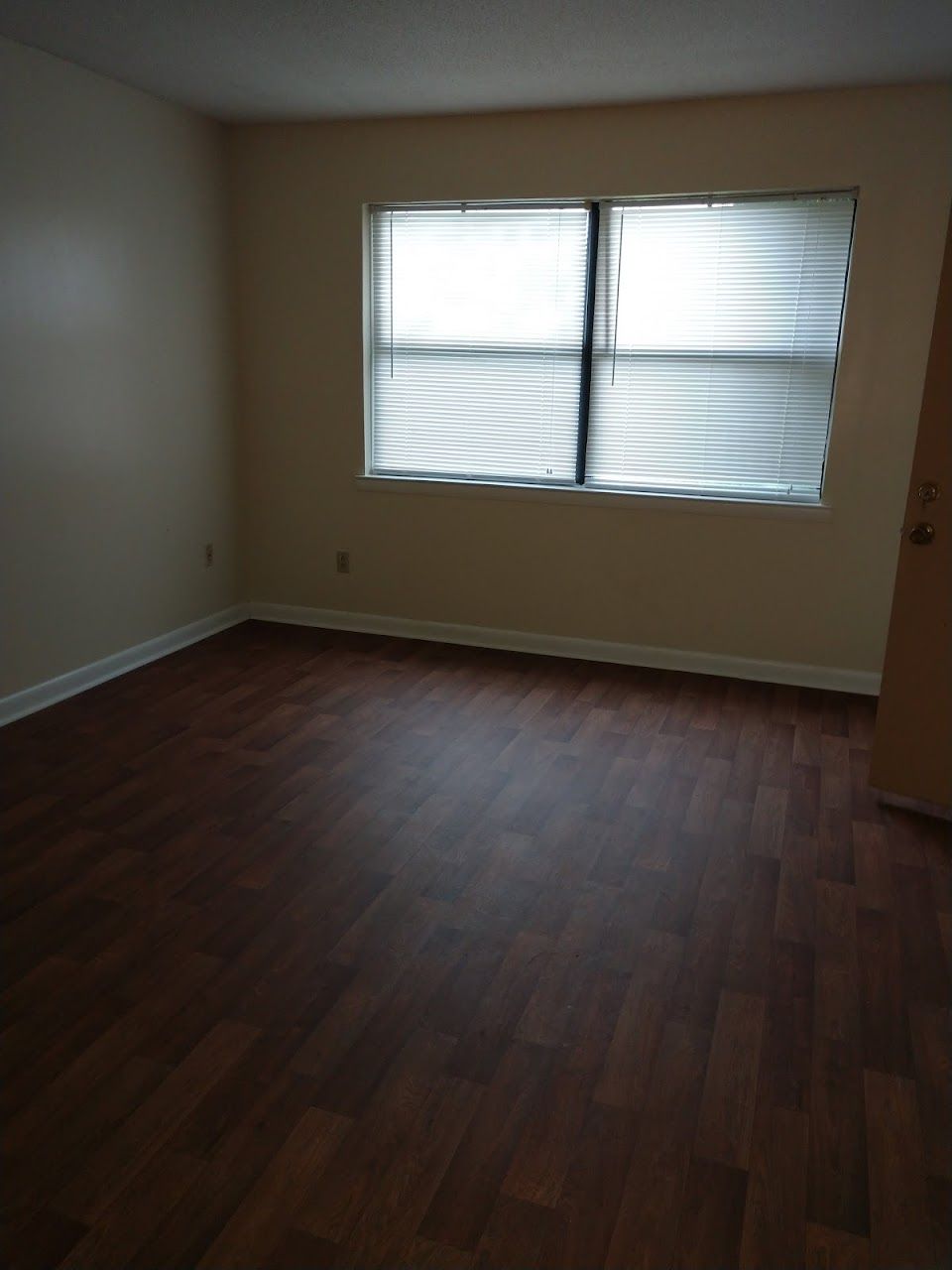 Pinecrest Apts