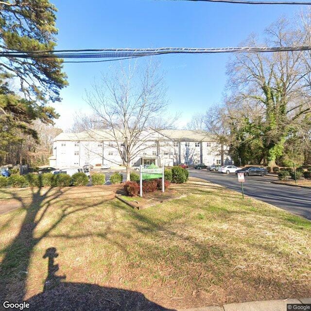 Pinecrest Manor Apts