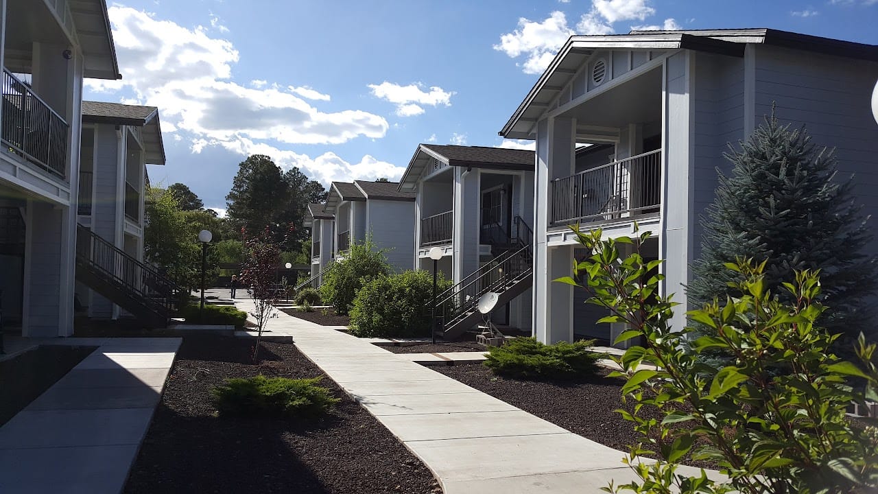 Pinetop Hills Apts