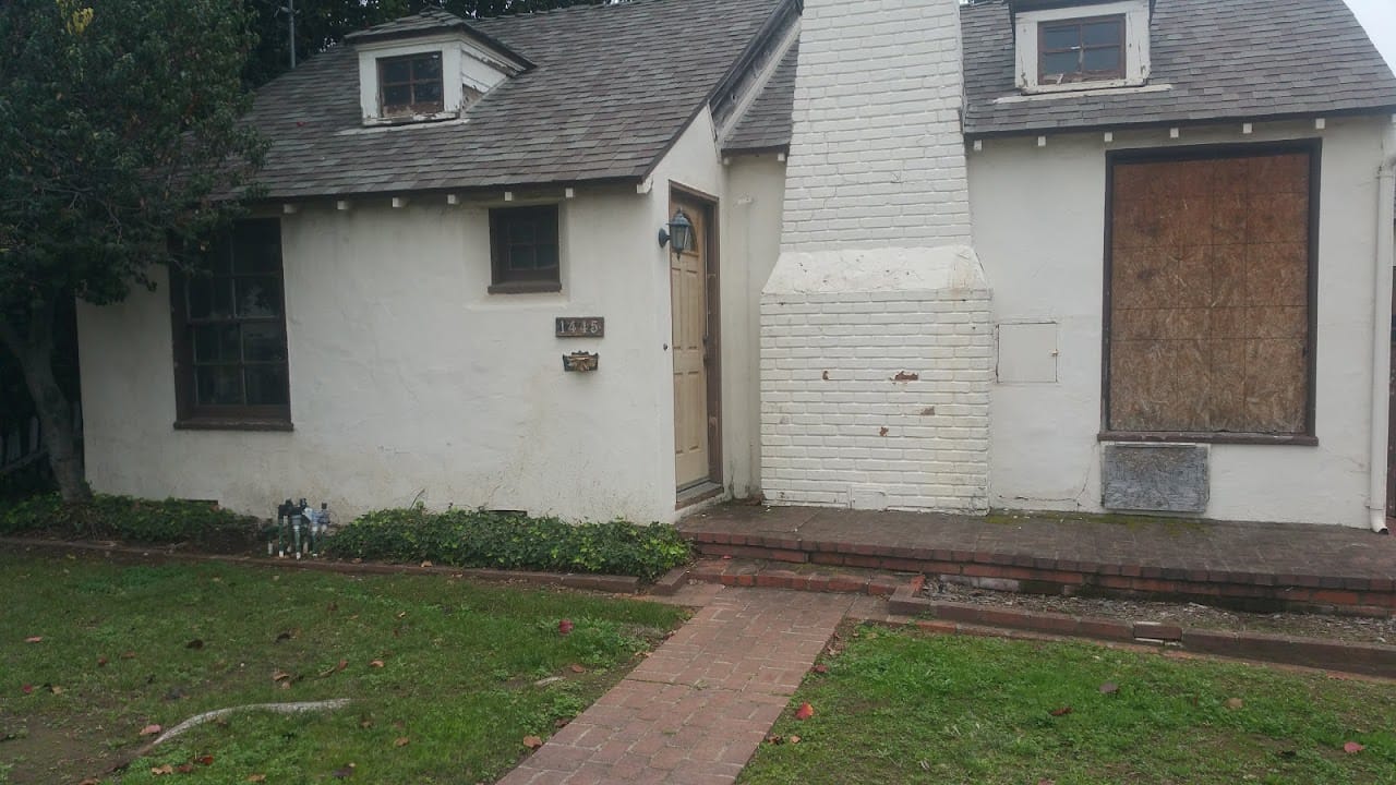Pismo Buchon Apts