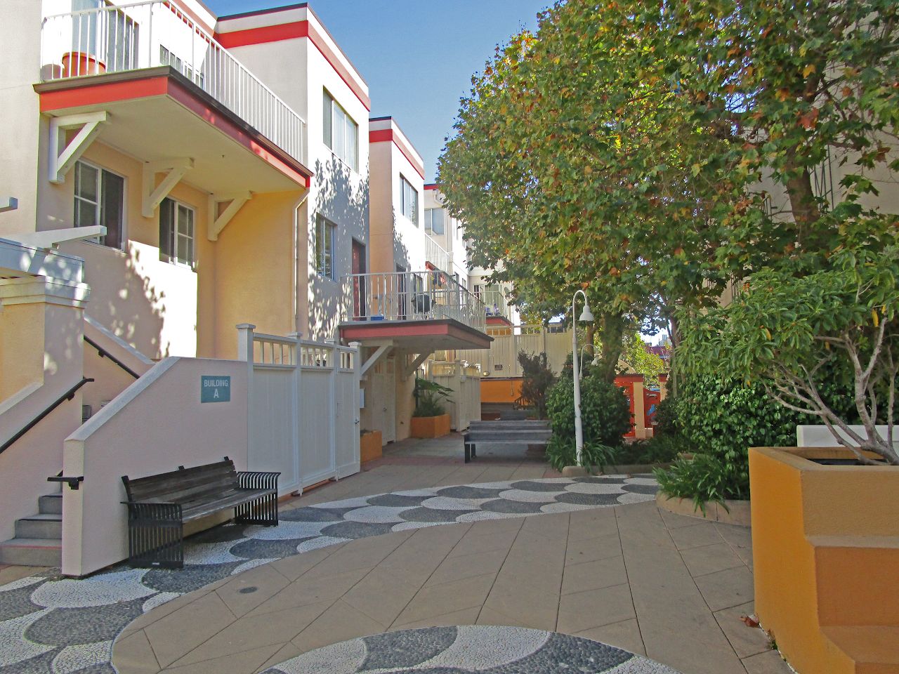 Plaza Del Sol