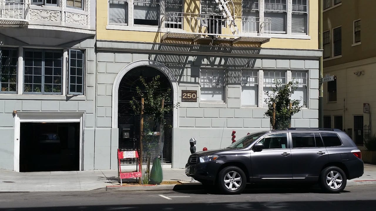Plaza Ramona Apts