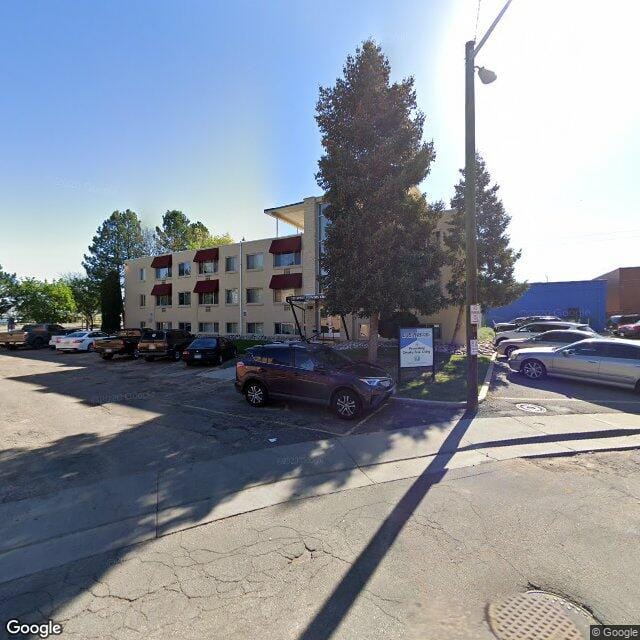 Powers Circle Apts