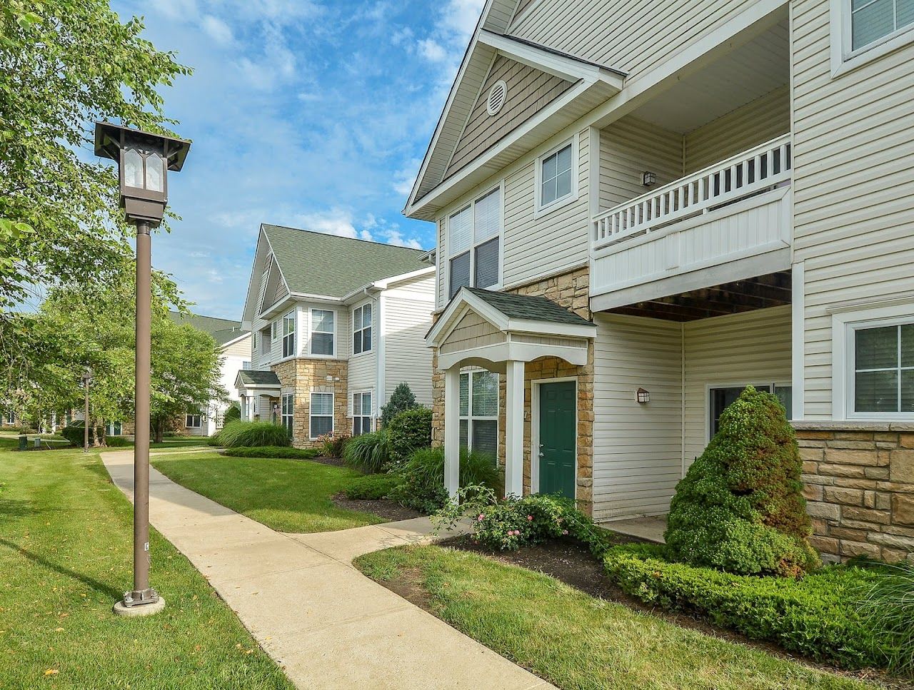 Preston Pointe At Inverness Centre Apts
