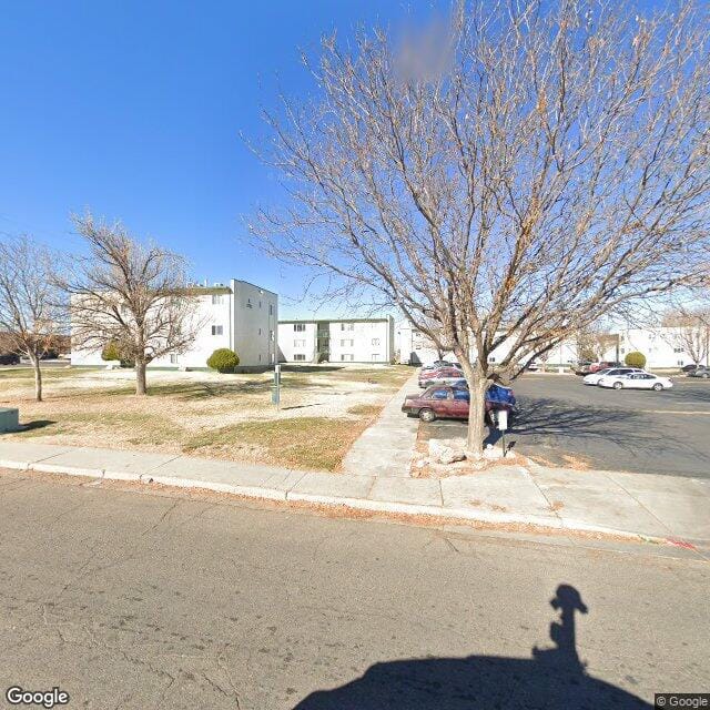 Pueblo Village Apts