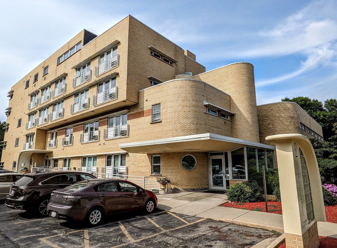 Quisling Clinic Apts