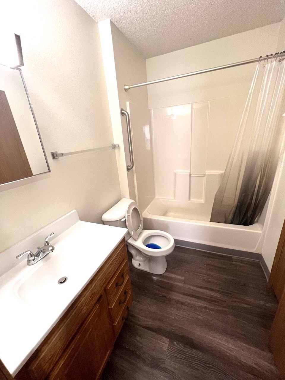 Raintree Apts